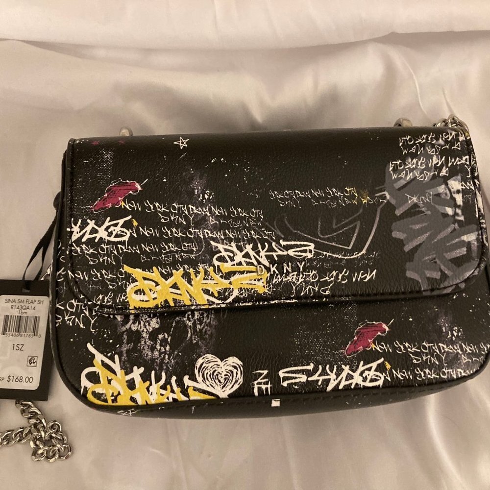 NWT Dkny Sina Small Flap Shoulder Bag Black Multi Graffiti Print Silver Chain